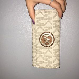 Gently used authentic Michael Kors wallet